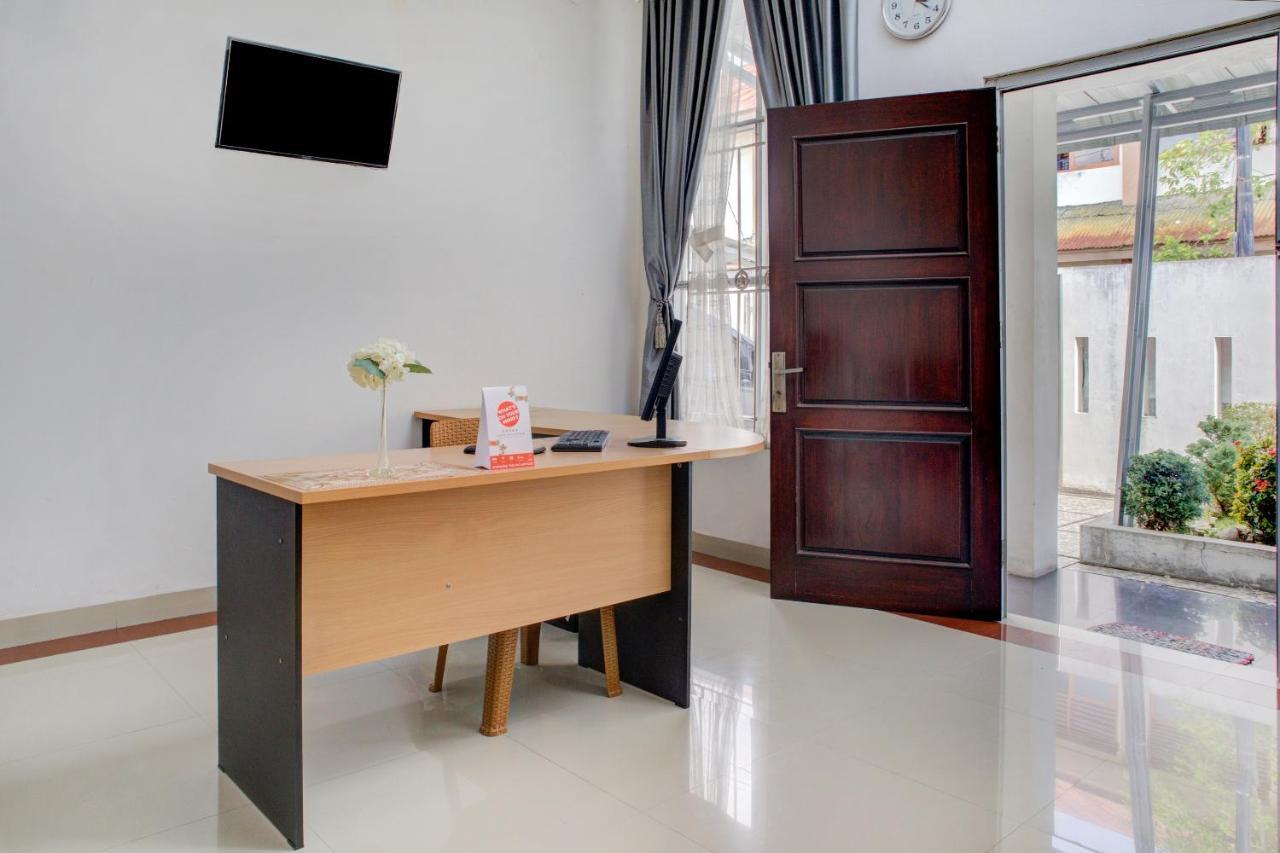 Oyo 3690 Wisma Yani Syariah Padang  Exterior foto