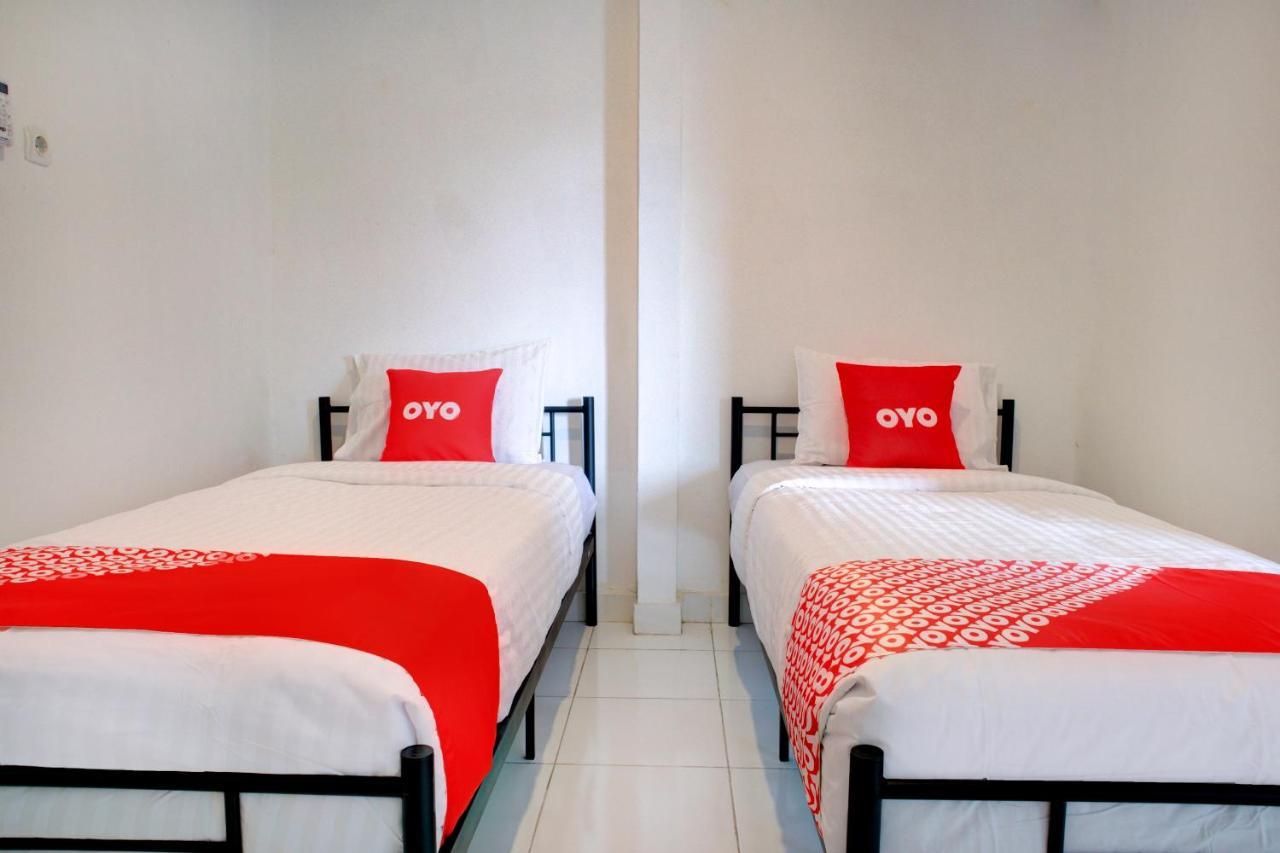 Oyo 3690 Wisma Yani Syariah Padang  Exterior foto