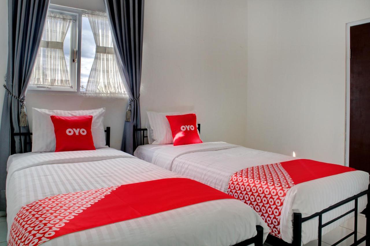 Oyo 3690 Wisma Yani Syariah Padang  Exterior foto