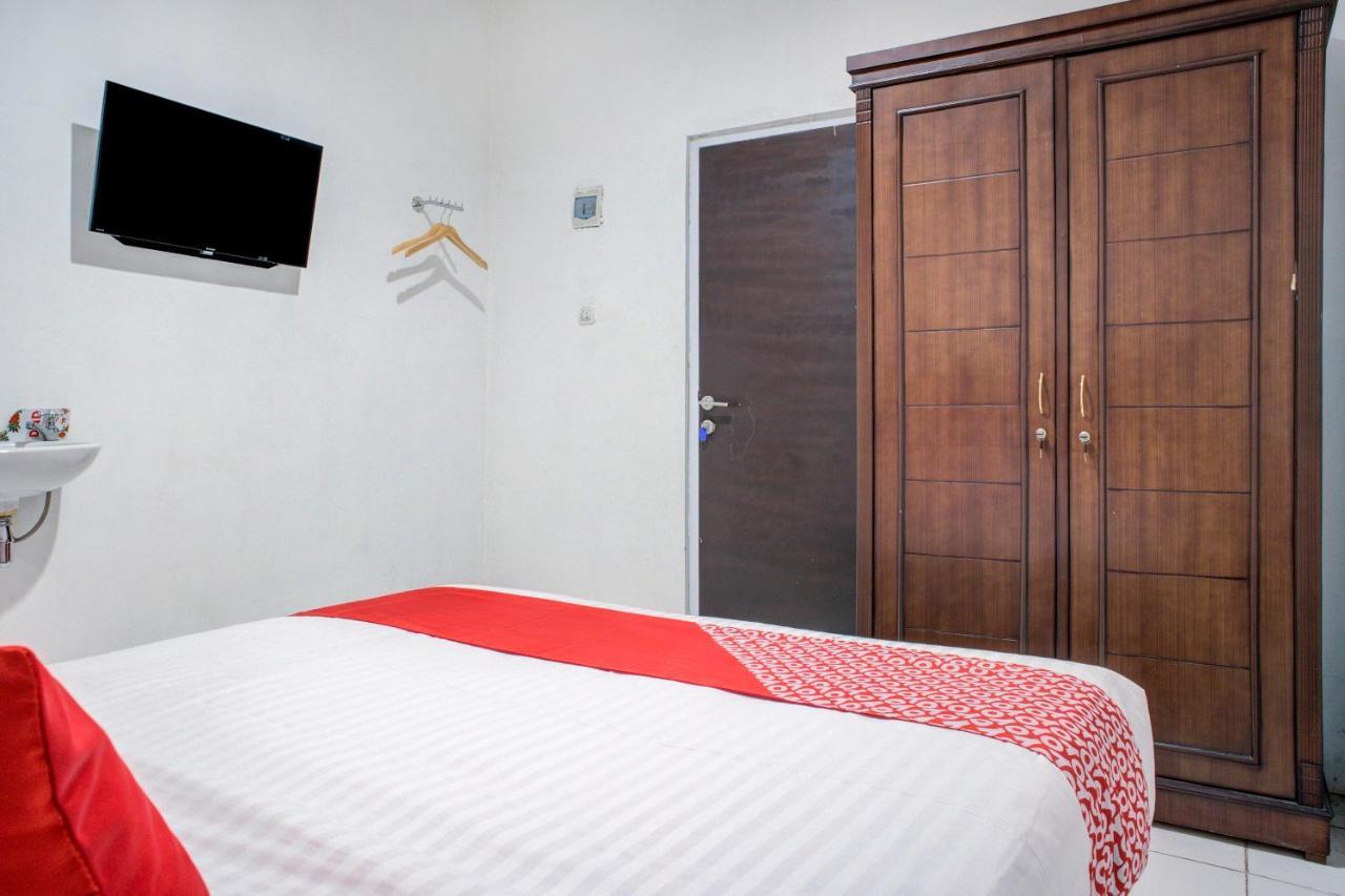 Oyo 3690 Wisma Yani Syariah Padang  Exterior foto